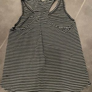 Lululemon love pleat thanks size 6